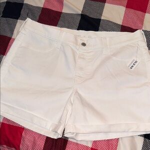 Old Navy Women's Cream Shorts